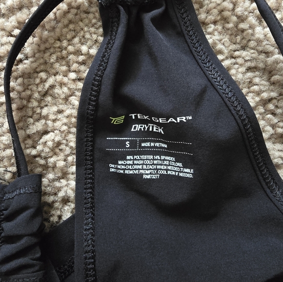 Tek Gear Workout Tank - Picture 3 of 3